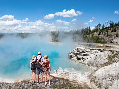 A Top 5 Things to See in Yellowstone National Park