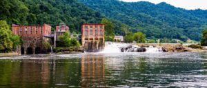 What’s in West Virginia’s Kanawha River and Is It Safe to Swim In?  Picture