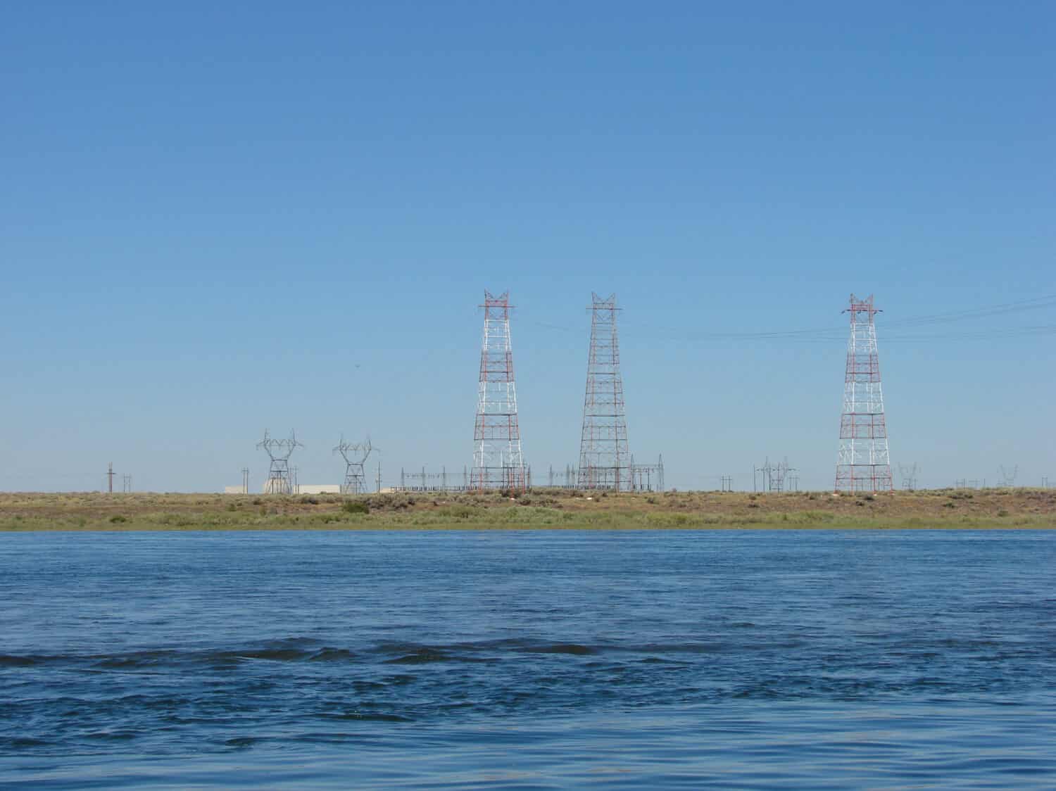 eletrical towers on hanford nuclear site along columbia river