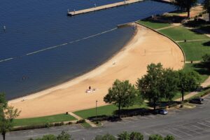 9 Amazing Lakes in Alabama That Have Sandy Beaches Picture