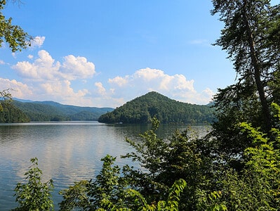 A Discover the Oldest Artificial Lake in Tennessee