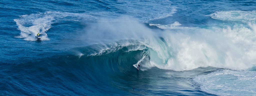 Huge waves at Shipstern Bluff on Tasmania's south east coast