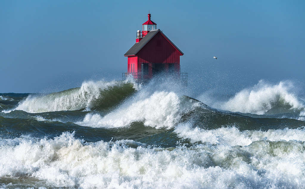 Grand Haven Lighthouse with waves