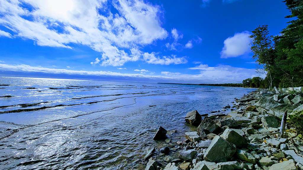 Shoreline of Jacksonport where several shipwrecks of Door County, WI are located.