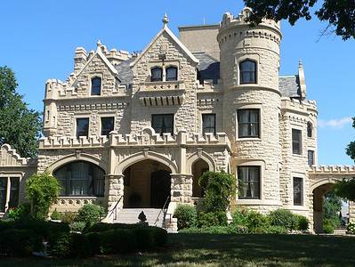 A Discover This Must-See Fairytale Castle Found in Nebraska