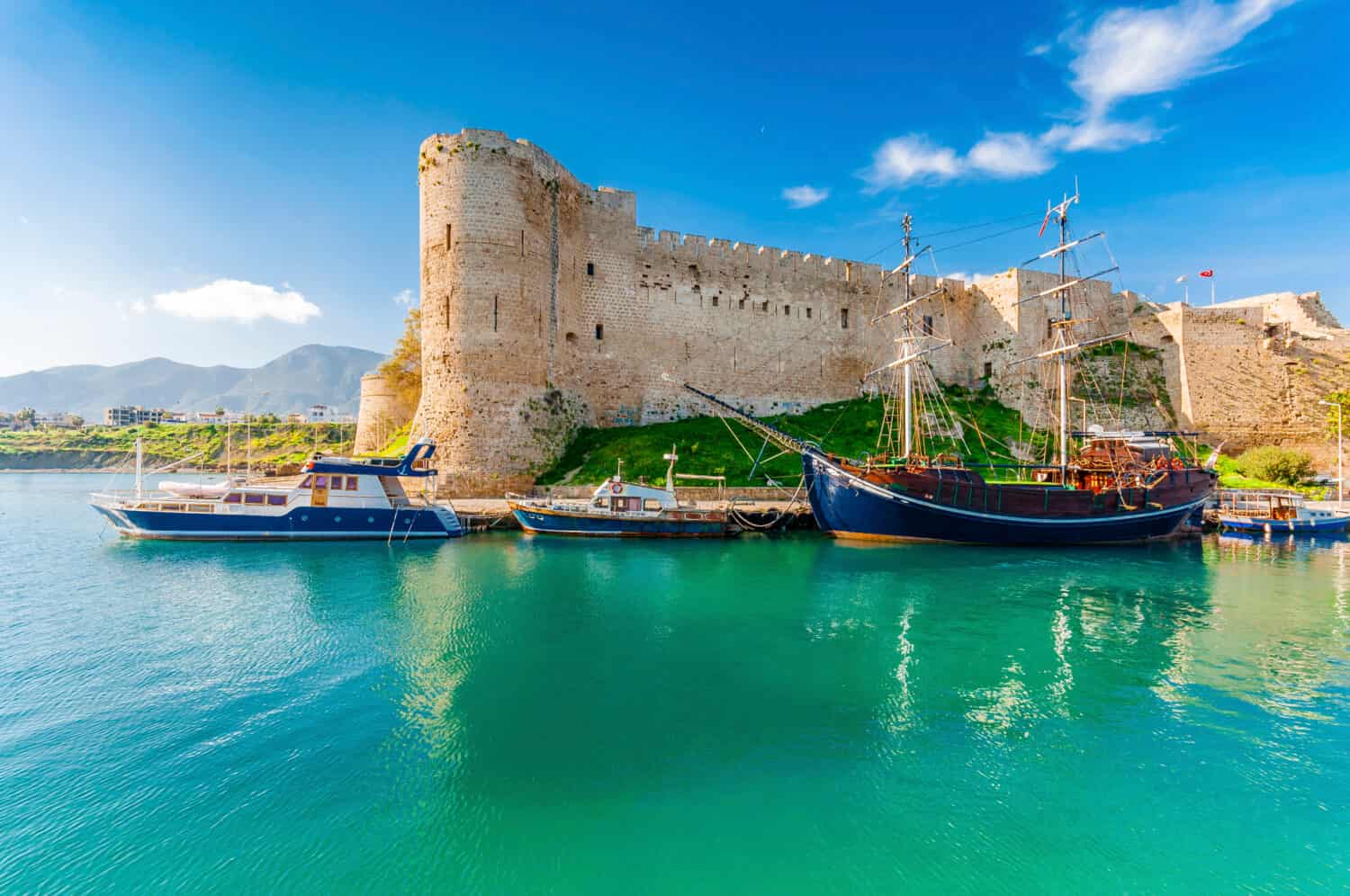 Discover the 22 Countries That Border the Mediterranean Sea in
