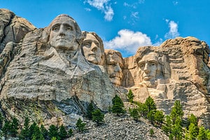 When is the Best Time of Day to See Mount Rushmore? Picture