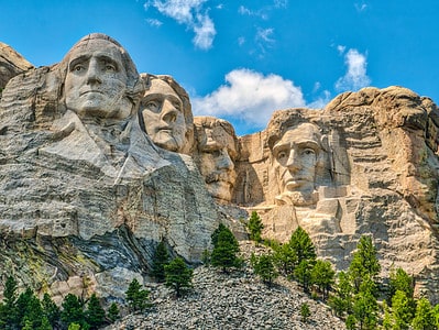 A When is the Best Time of Day to See Mount Rushmore?