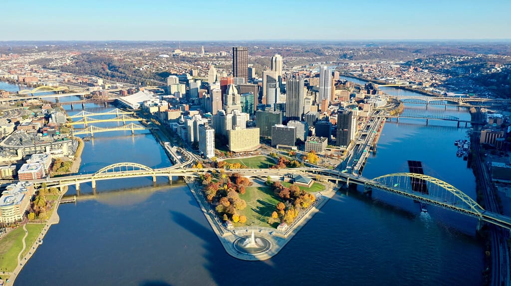Pittsburgh skyline river