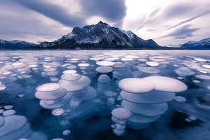 Ice Bubbles Make This Lake Look like It’s From Another World photo