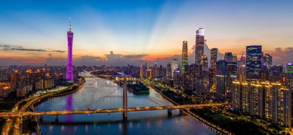 The night view of Guangzhou's Pearl River and city.