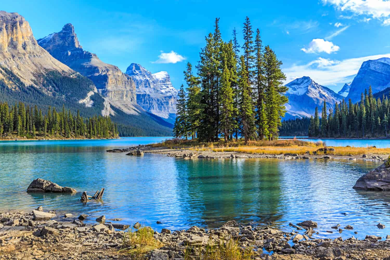 Spirit Island in Maligne Lake, Jasper National Park, Alberta, Canada