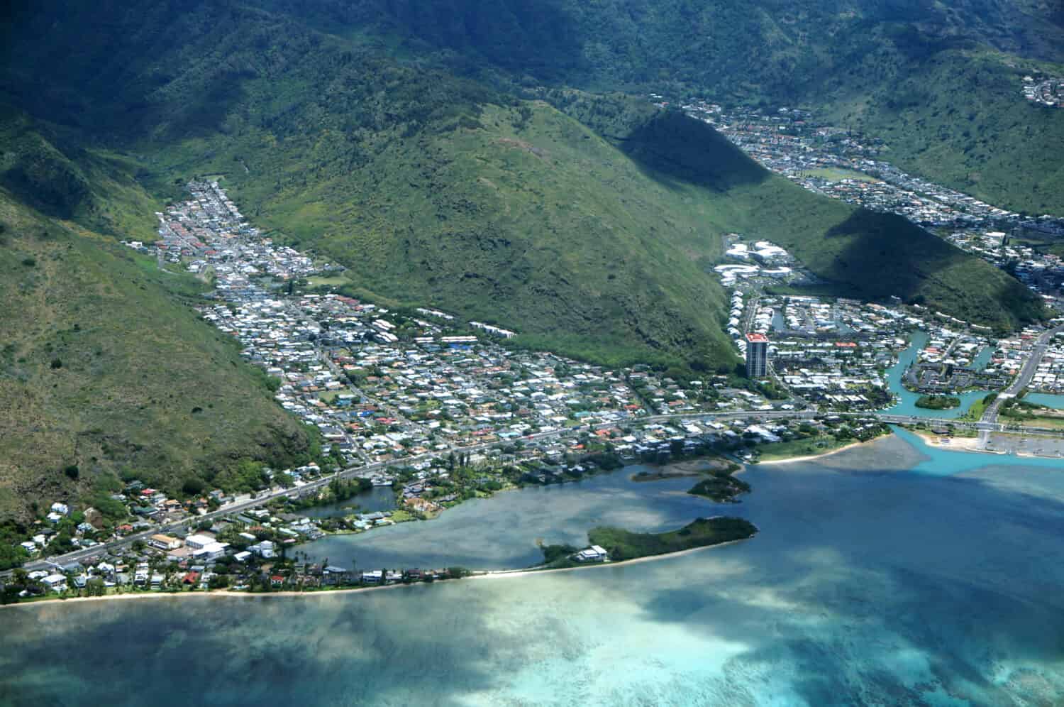 Aerial of Paiko Peninsula, Kuli'Ou'Ou Valley, Hawaii Kai, and Pacific Ocean on Oahu.        