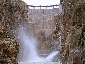 Discover the Largest Dam in Wyoming Picture