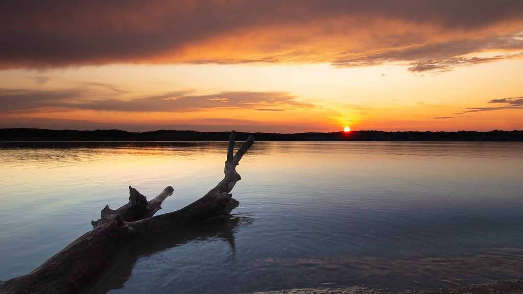 Beautiful sunset sunrise at Dale Hollow lake in Tennessee