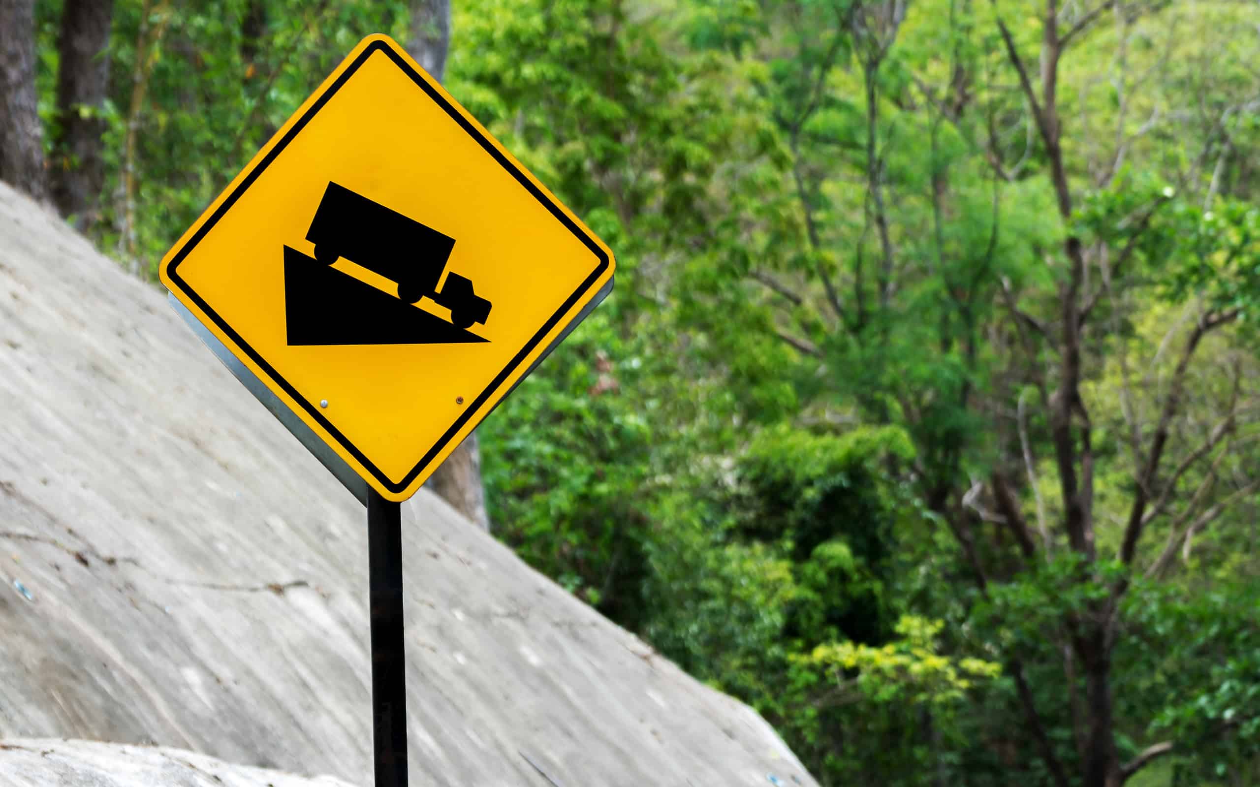 What Does Road Grade Mean? 7 Things to Watch for When Driving Steep Roads -  Mortons on the Move