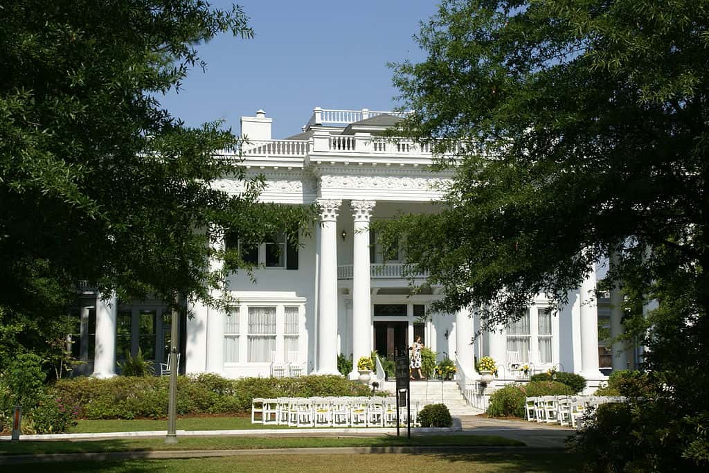 The Shorter Mansion is a historic site in Eufala, Alabama, and the last stop on the Barbour County Governor's Trail. 