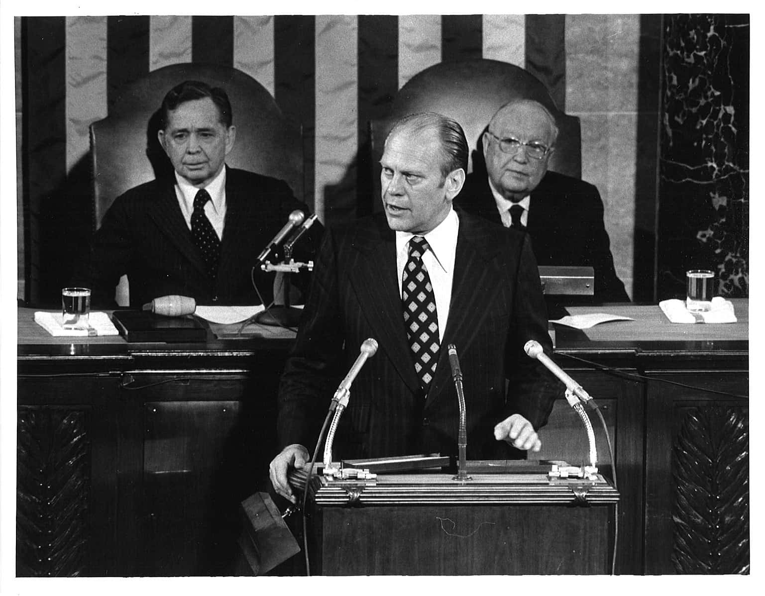 1537px-Inauguration_of_Gerald_Ford_as_Vice-President,_undated