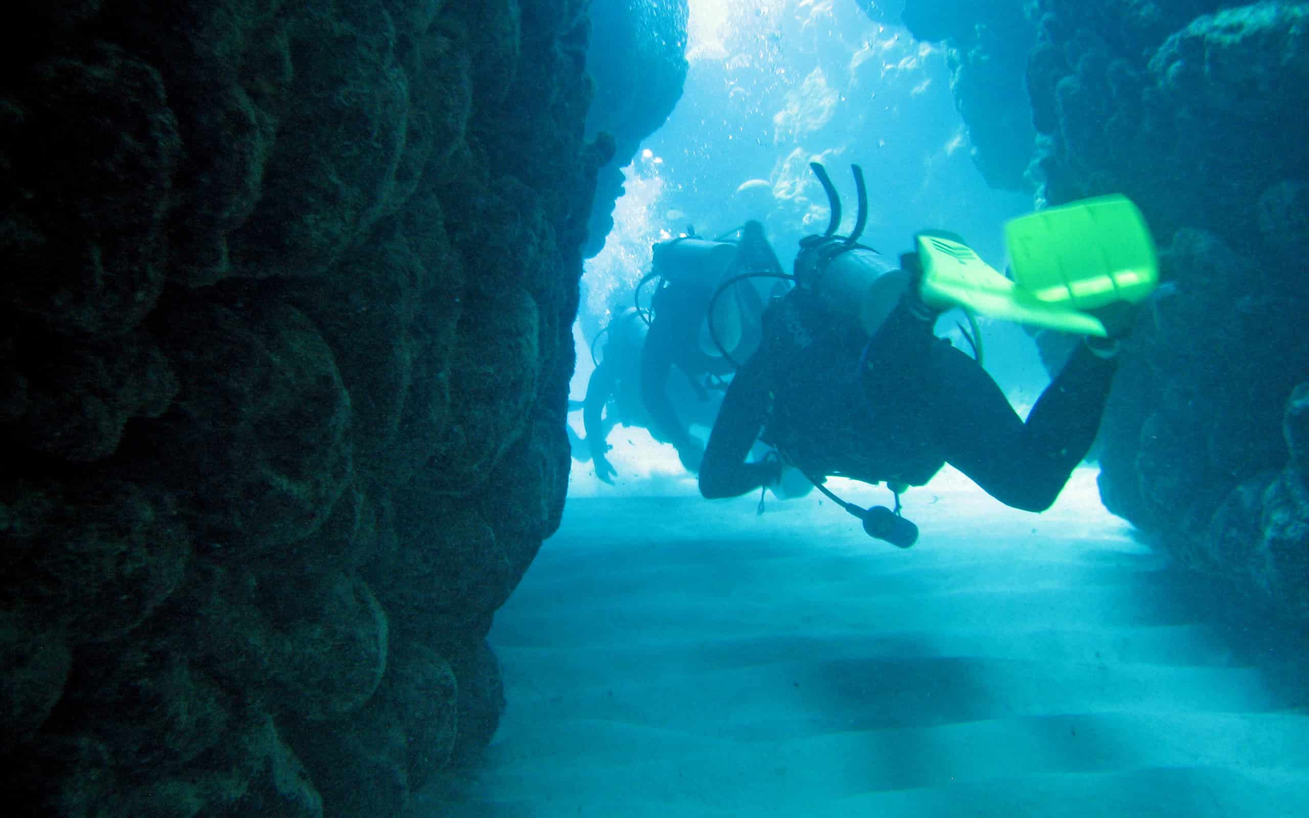Diving on the site of the Virginia Merchant