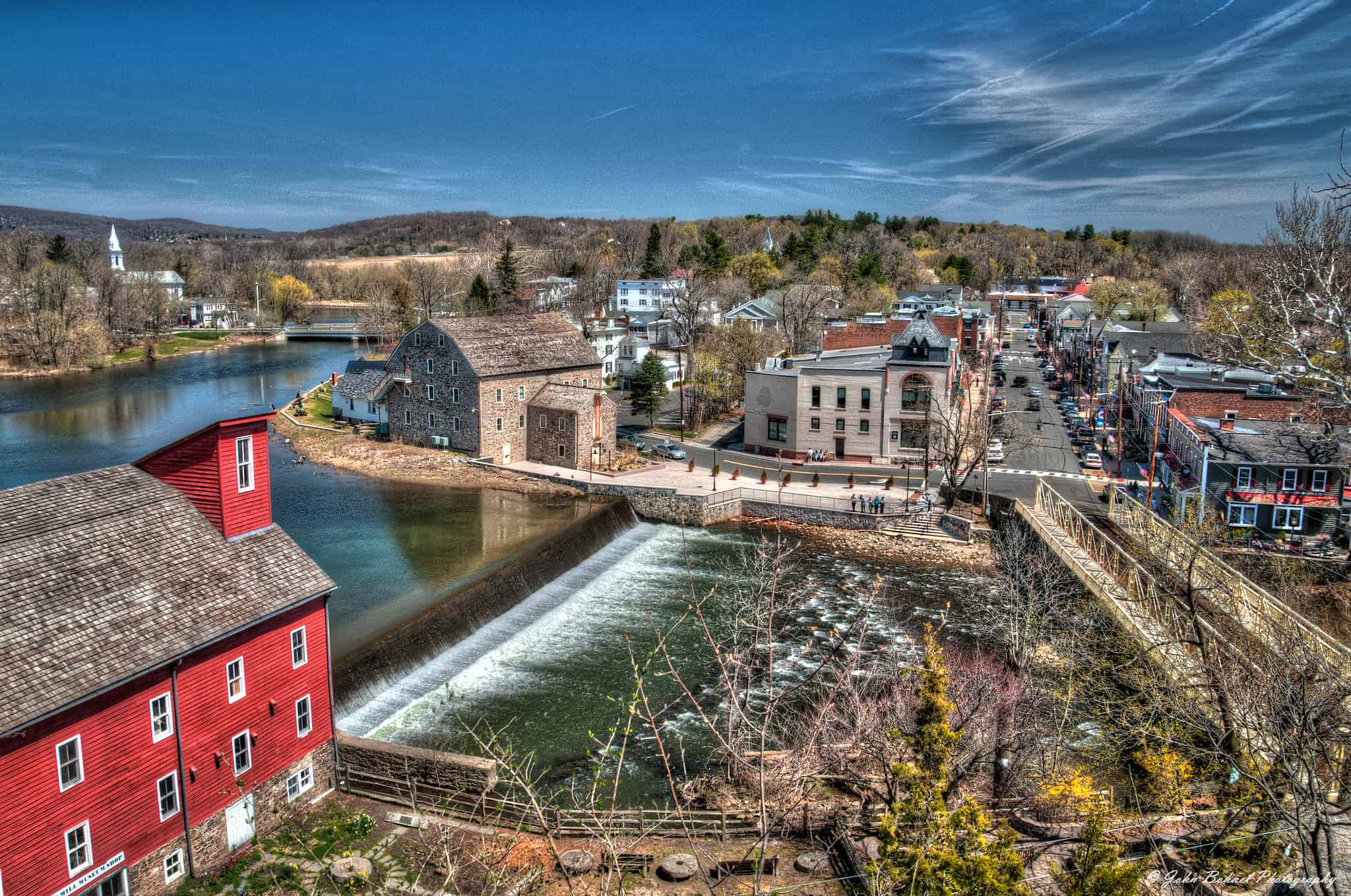 These towns. Нью джерси деревня. Клинтон Нью джерси. Нью джерси окраины города. Нью джерси достопримечательности.