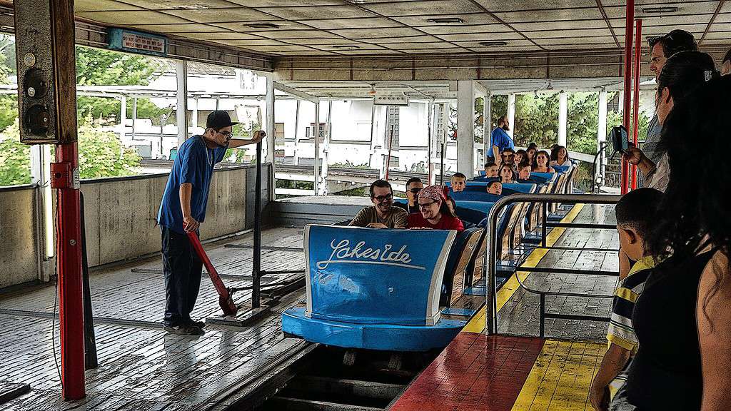 Cyclone Lakeside Amusement Park
