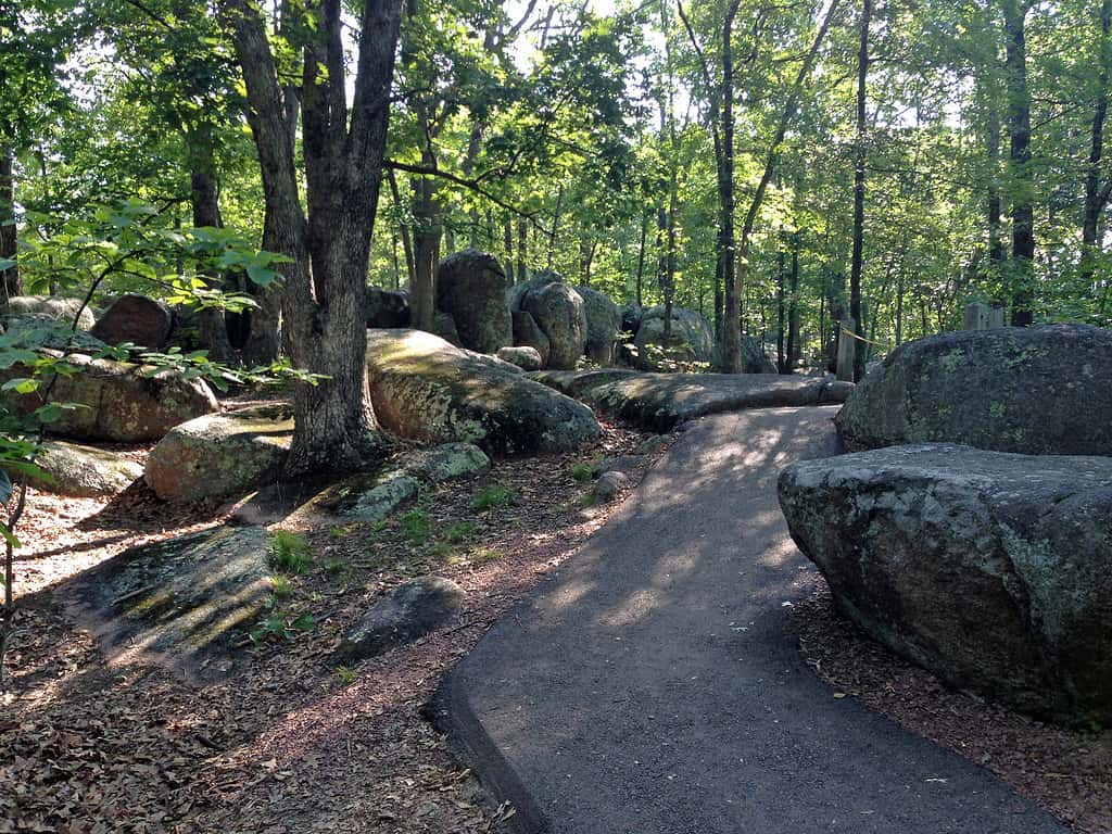 Elephant rocks trail