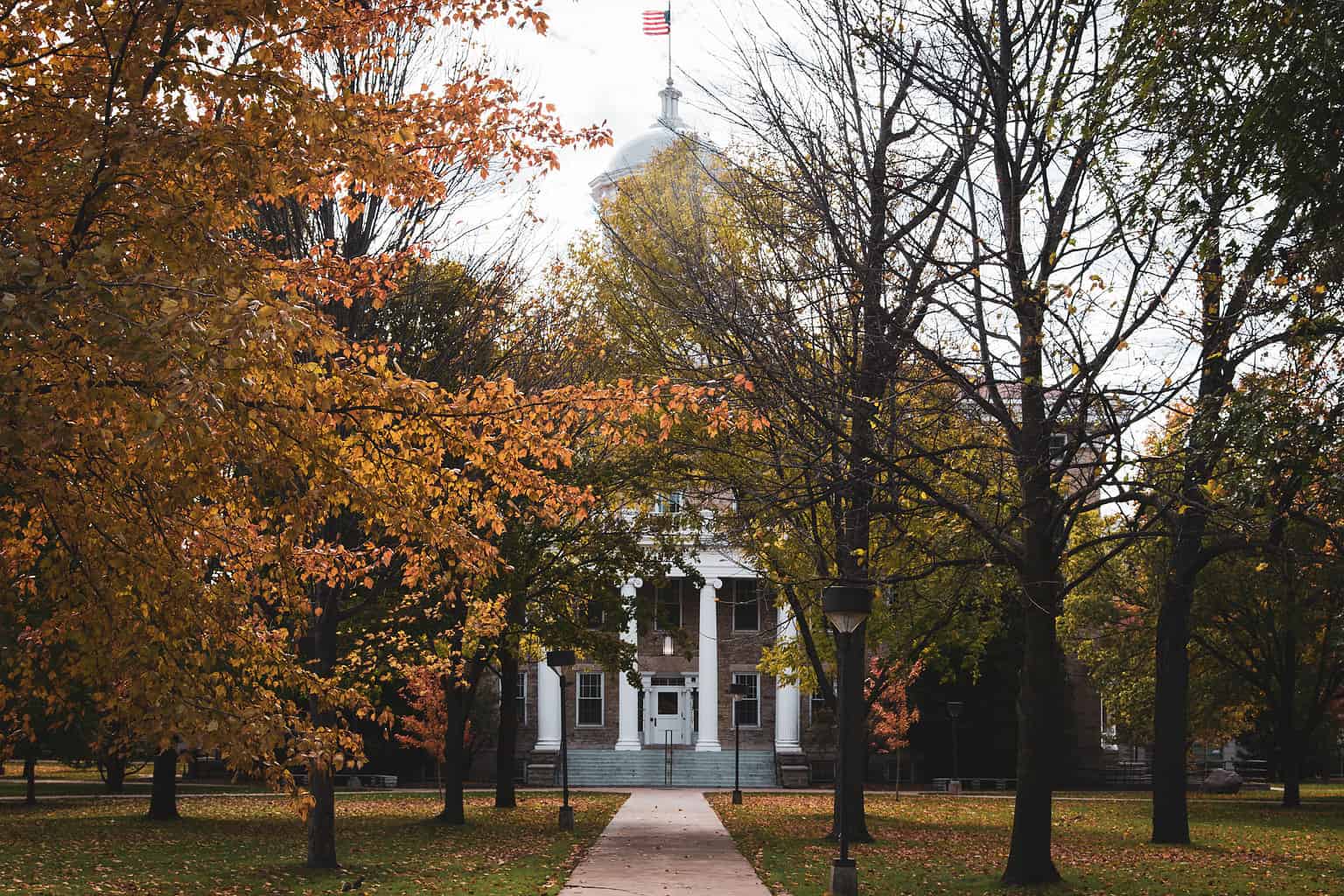 Discover When Leaves Change Color in Wisconsin (Plus 5 Places with ...