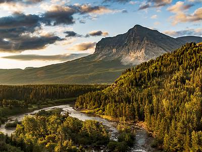 A 15 Glacier National Park Facts That Will Blow Your Mind