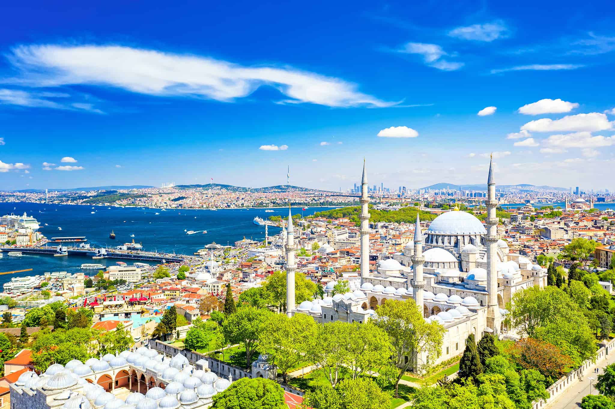 Стамбул экскурсионные туры с перелетом из москвы. Стамбул достопримечательности. Стамбул 2023. Белый город в Турции. Турция центр города.