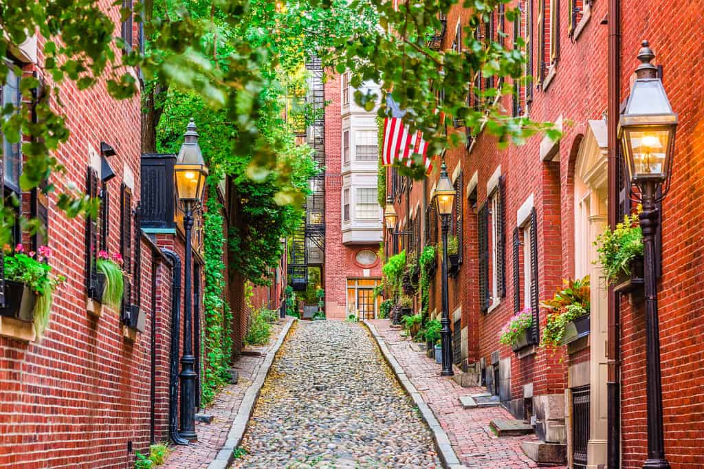 Acorn Street in Boston, Massachusetts, USA