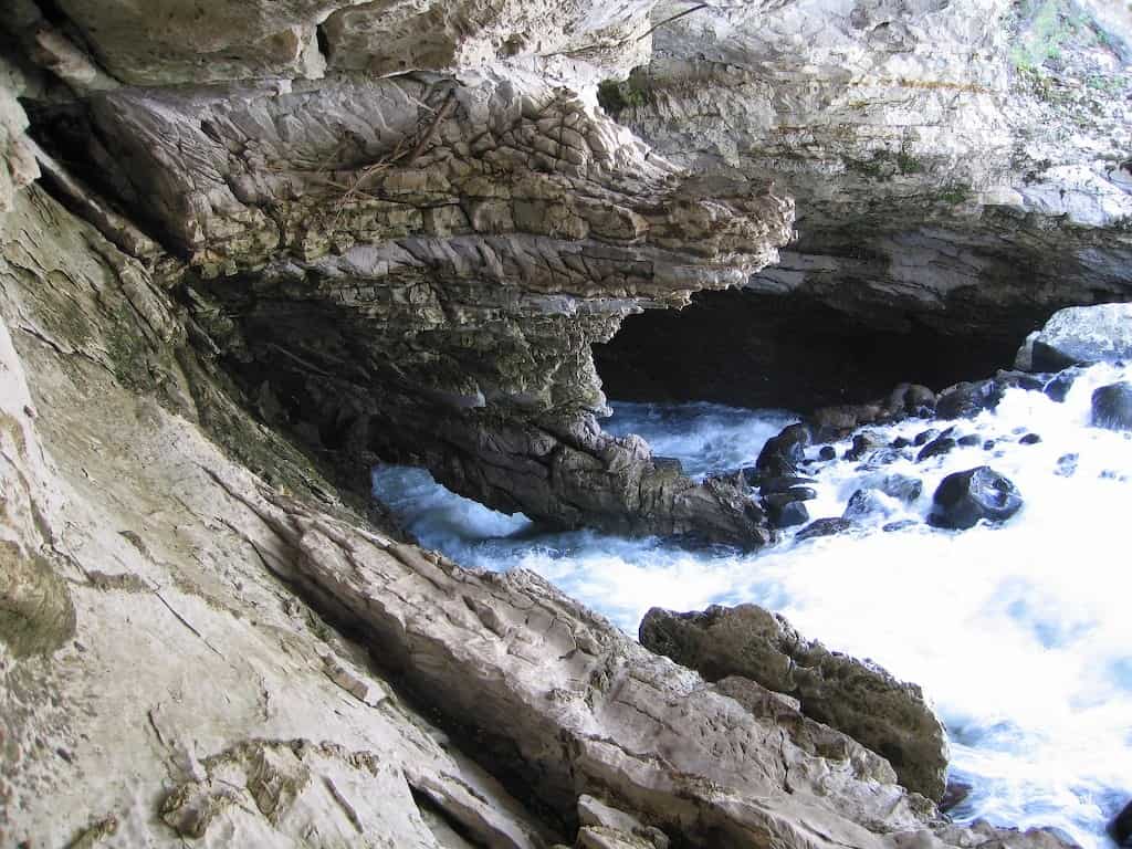 4. Sinks Canyon Cave