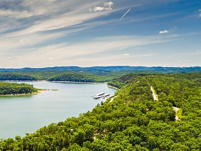 A 10 Reasons Missouri Has the Absolute Best Lakes in the Country