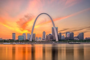 Discover the Top 10 Senior-Friendly Travel Spots in Missouri photo