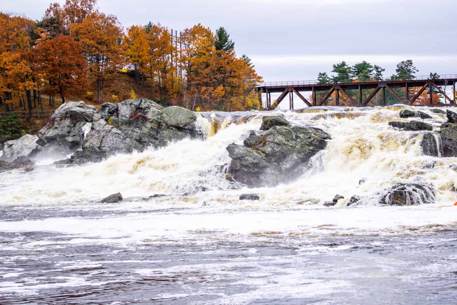 Great Falls in the Maine cities of Lewiston and Auburn on a fall day.