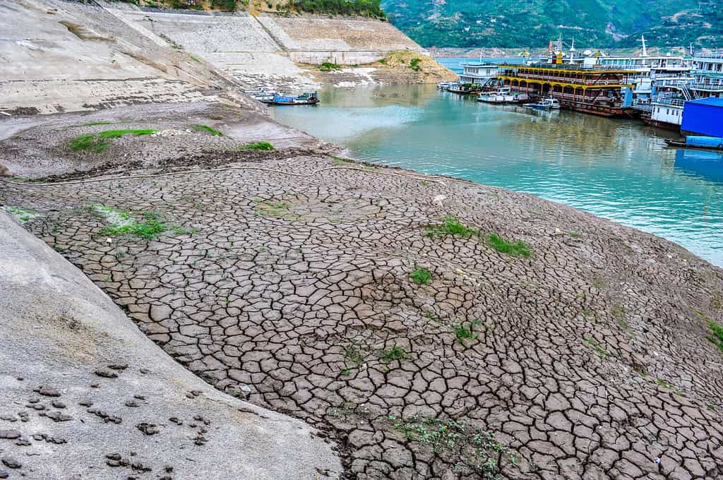 Dry and cracked land on the Yangtze River bed