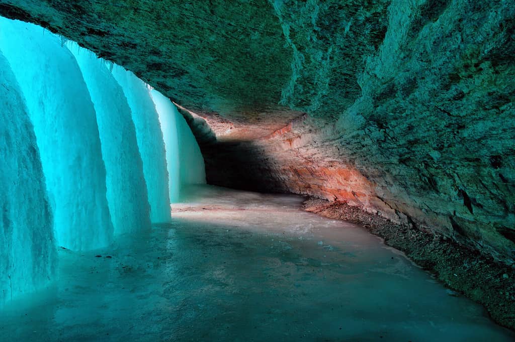 Discover Minnesota's Minnehaha Falls - The Majestic Waterfall in the ...