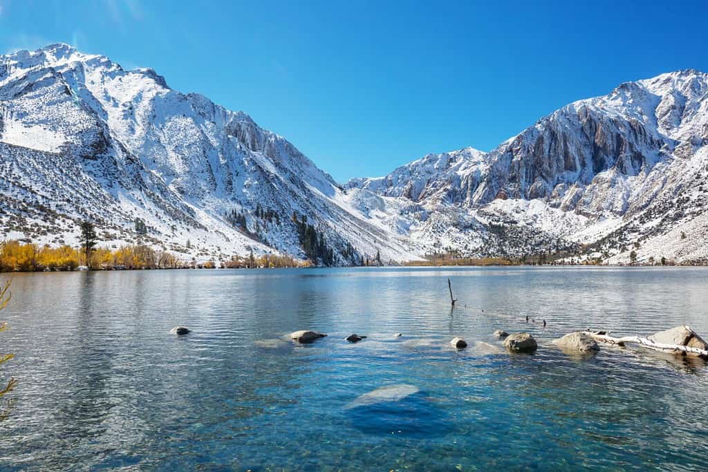 Beautiful nature scene in early winter mountains. Sierra Nevada landscapes. USA, California. Travel and winter vacation background.