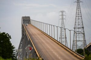 The Most Terrifying Bridge in Texas Will Put a Pit in Your Stomach photo