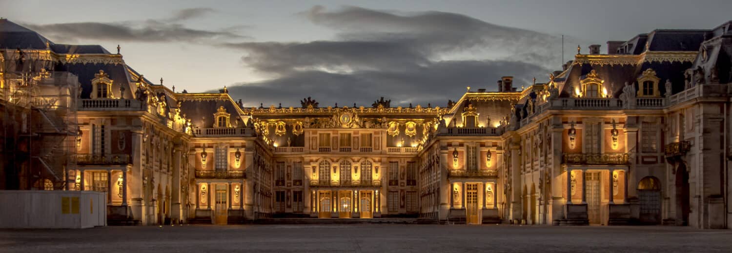 Versailles Royal PalaceCastle of Versailles one of the most famous and luxury castle in the word.