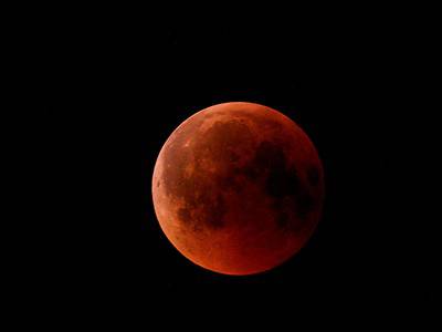 A Discover the Spiritual Meaning and Interpretation of a ‘Blood Moon’