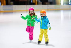 Discover The 5 Largest Ice Skating Rinks In Kansas This Winter Picture