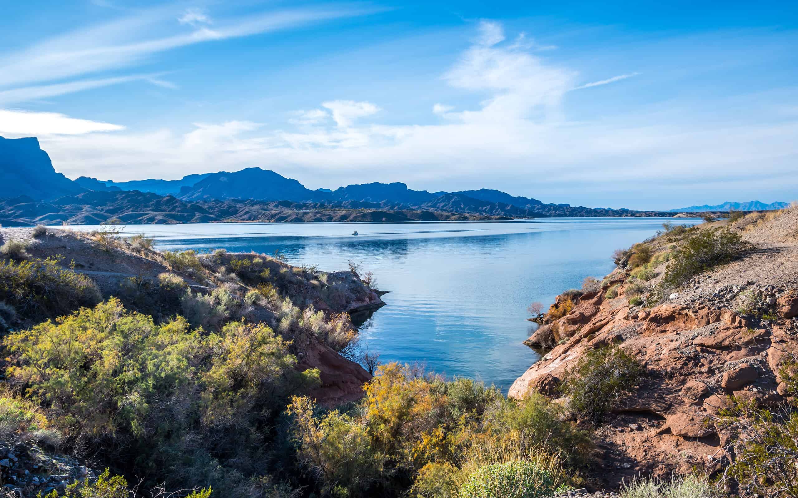 A breathtaking view of the lake in Cattail Cove SP, Arizona