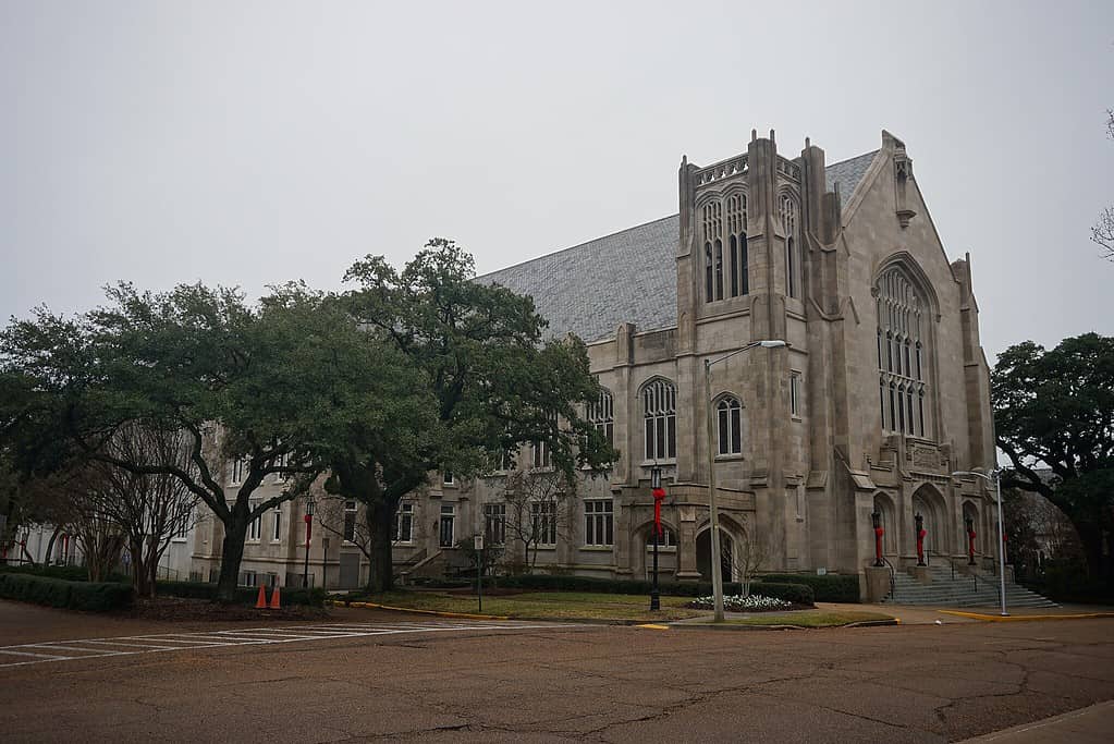 An image of the original First Baptist Church in Jackson, Mississippi.