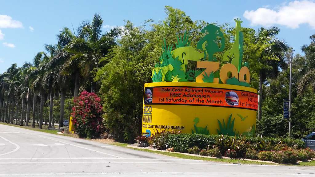 Zoo Miami entrance