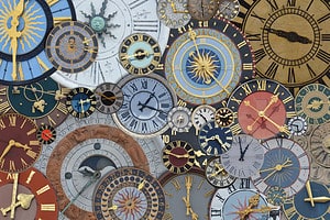 Discover the Country That Uses 12 Different Time Zones (Most in the World!) Picture
