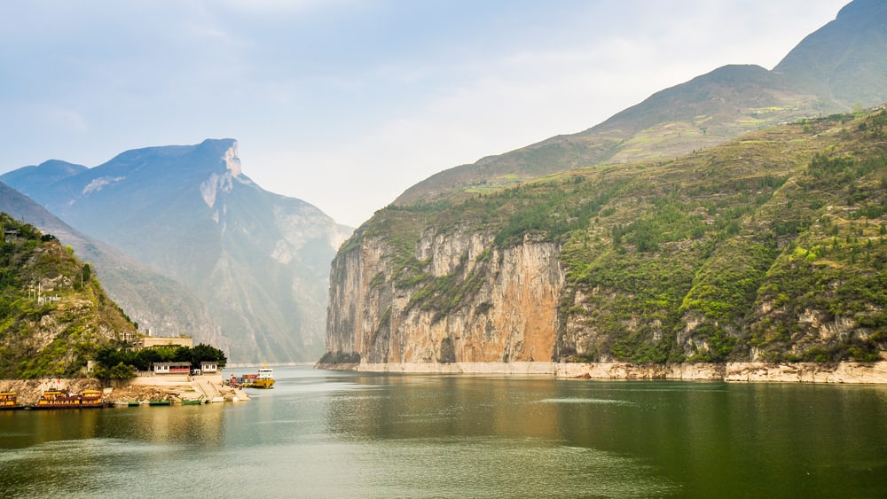 Majestic Qutang Gorge and Yangtze River - Baidicheng, Chongqing, China