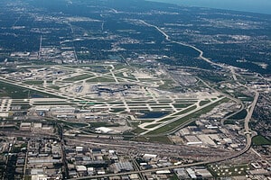 How Big Is the Chicago Airport? Discover Its Size and How It Compares to Other Airports Picture