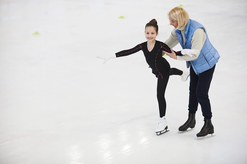 Ice Rink, A Helping Hand, Assistance, Figure Skating, Girls