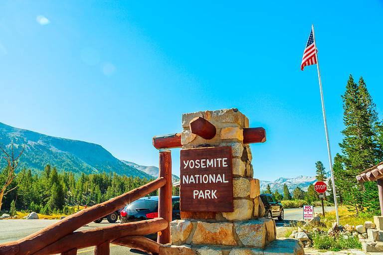 Entrance gate of Yosemite NP