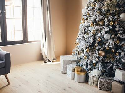 A 10 Reasons You Should Finally Buy an Artificial Christmas Tree This Year